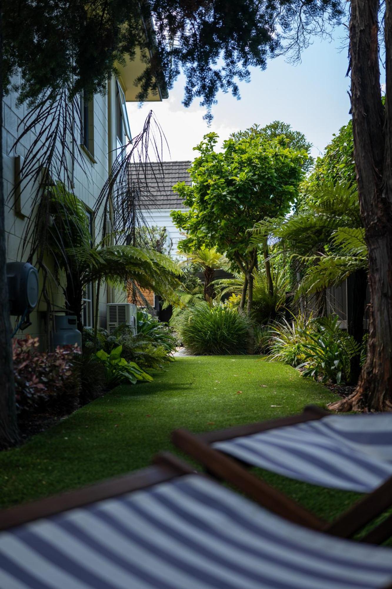 Luxurious Central City Living 基督城 外观 照片